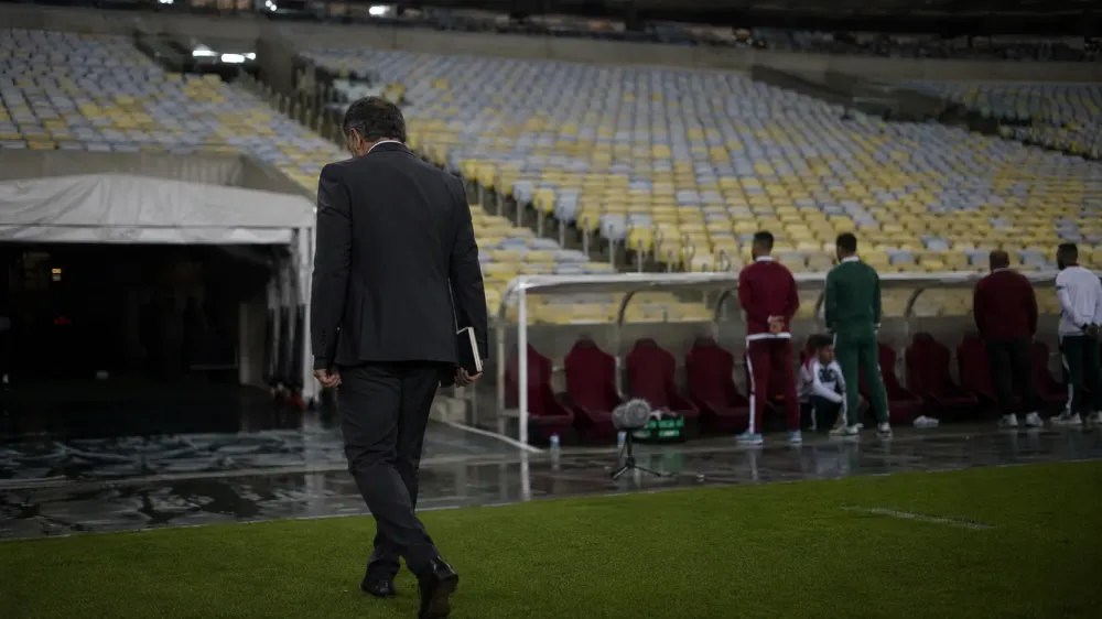 Fluminense demite Zubeldía após oito jogos sem vitória; Marcão assume